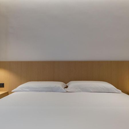 Austin Boutique Hotel Sarandë エクステリア 写真