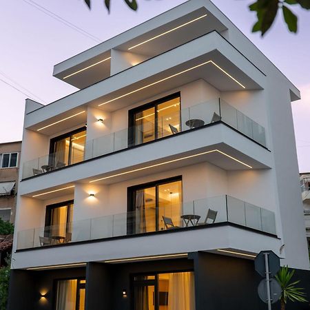 Austin Boutique Hotel Sarandë エクステリア 写真