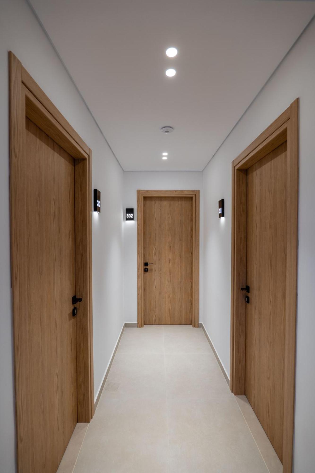 Austin Boutique Hotel Sarandë エクステリア 写真