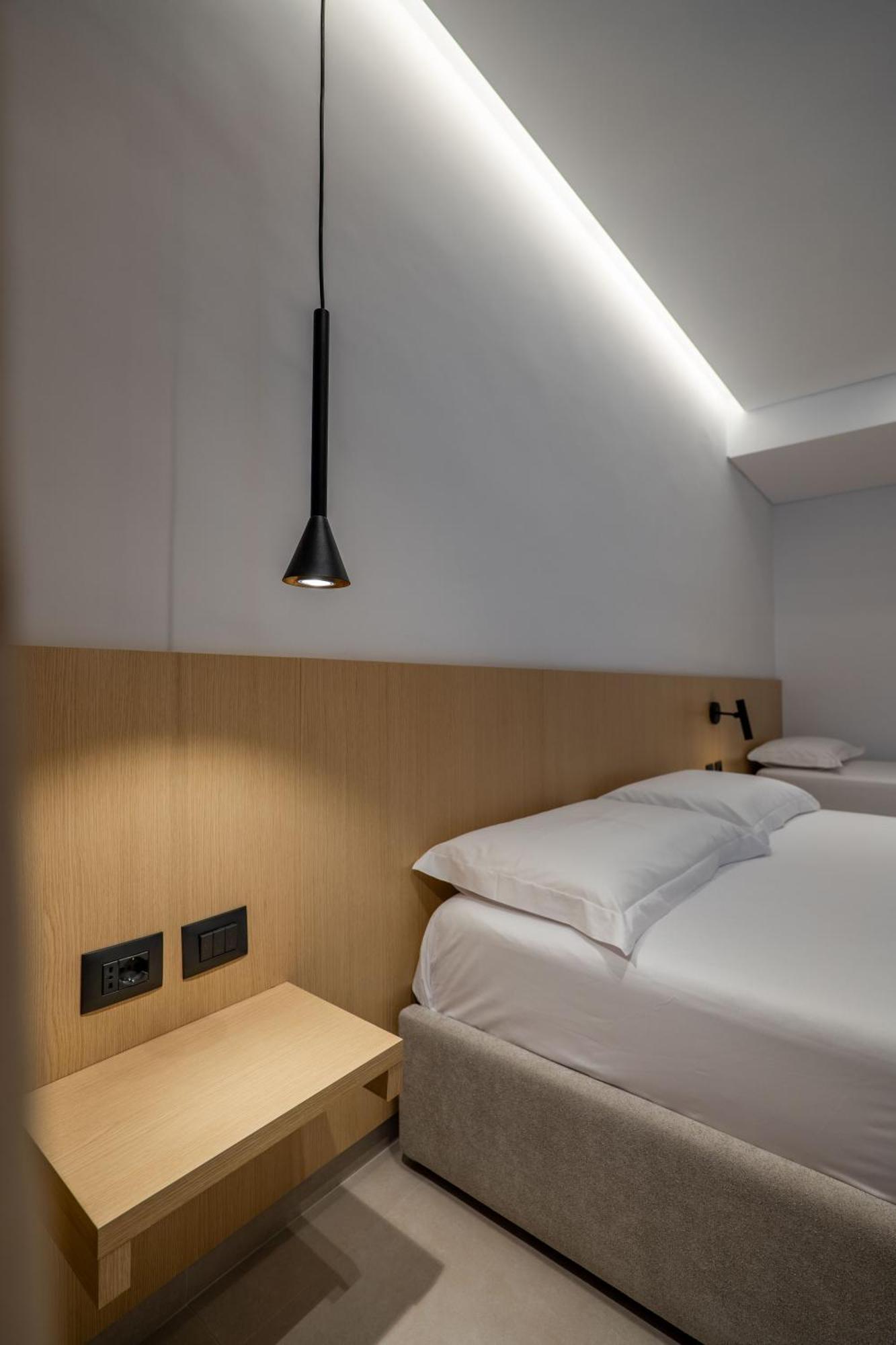Austin Boutique Hotel Sarandë エクステリア 写真