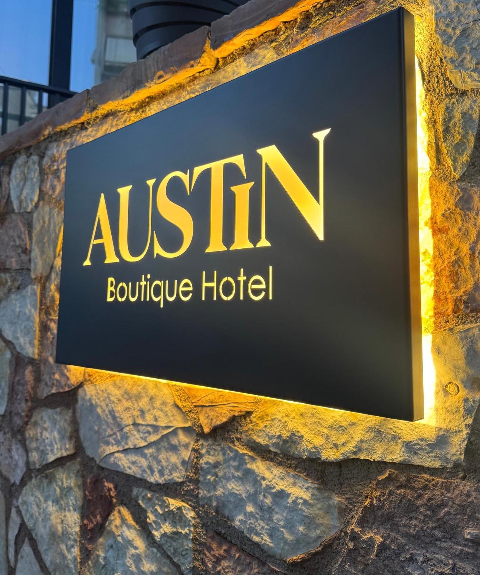 Austin Boutique Hotel Sarandë エクステリア 写真